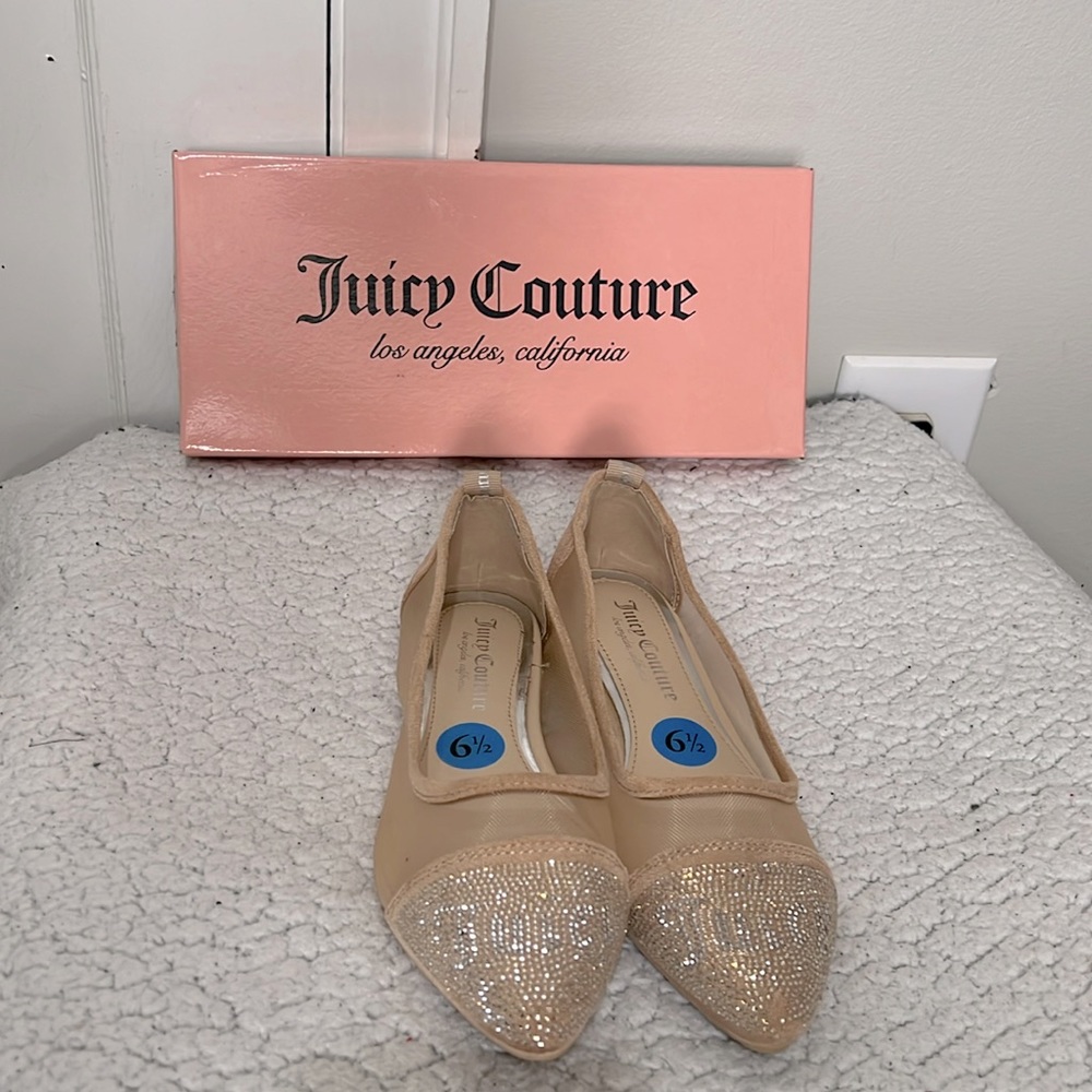 Pre owned Juicy Couture Woman’s flat shoes size 6.5